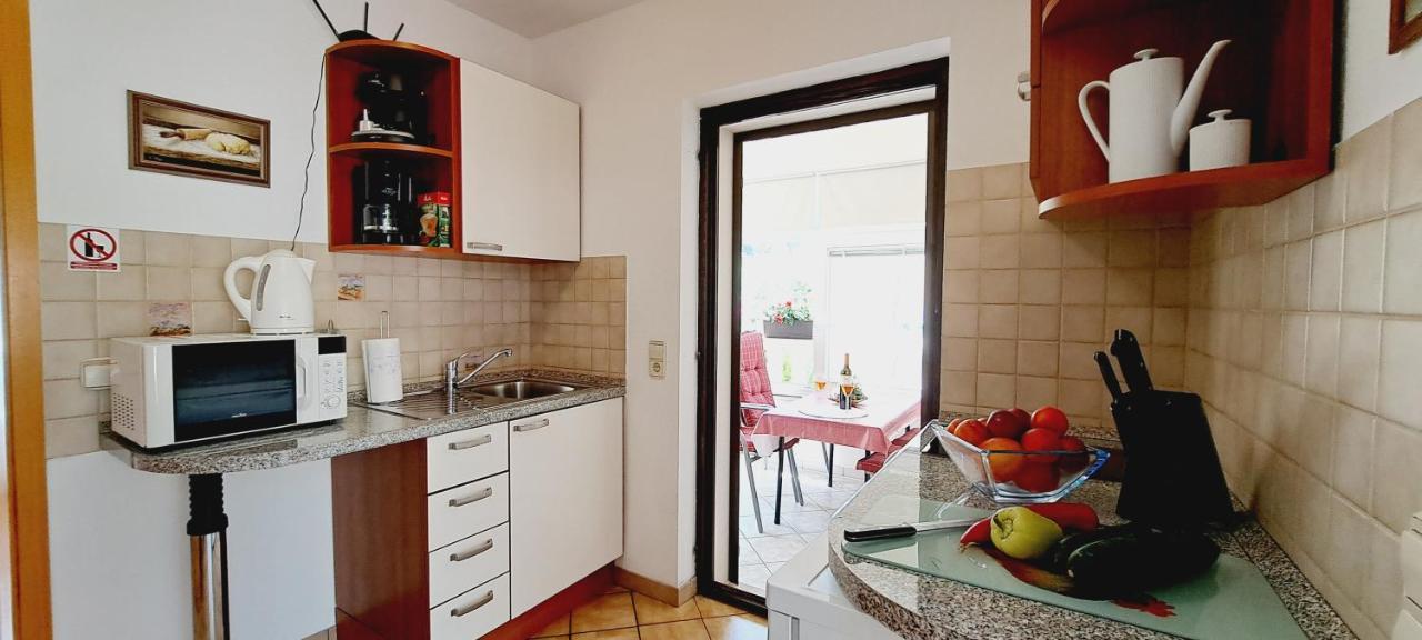 Apartments Darija & Pero Pucisca Zewnętrze zdjęcie