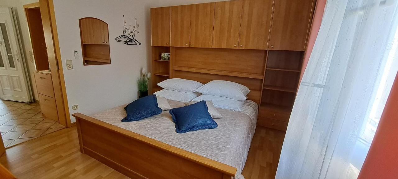 Apartments Darija & Pero Pucisca Zewnętrze zdjęcie