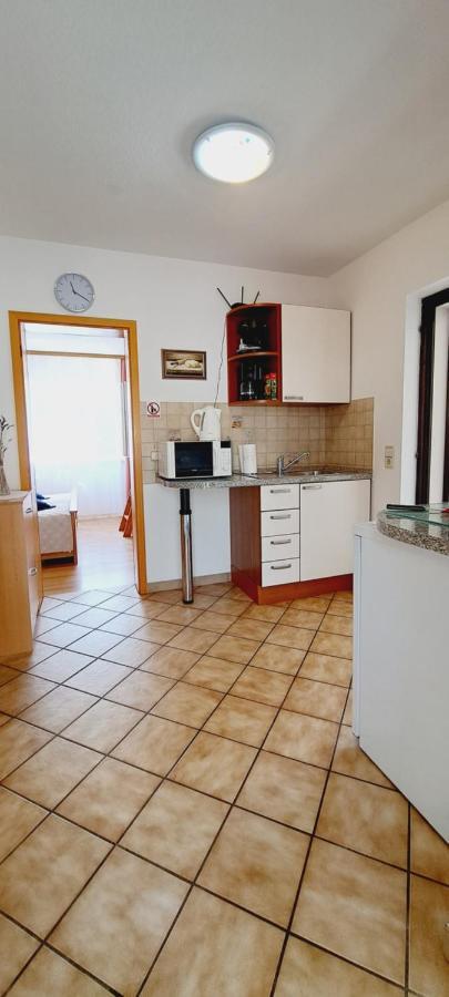 Apartments Darija & Pero Pucisca Zewnętrze zdjęcie